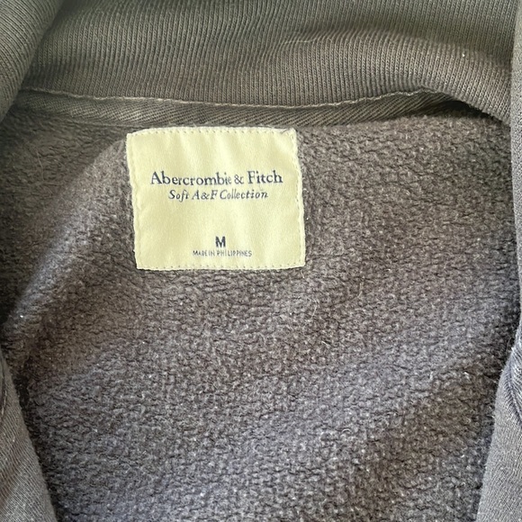 Abercrombie & Fitch Quarter Zip Sweatshirt - Picture 2 of 3